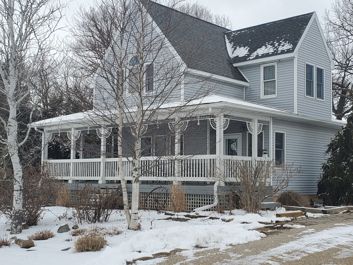 3538 East 2179th Road Ottawa, IL 61350 - Photo 1 of 28 a front view of a house with a yard
