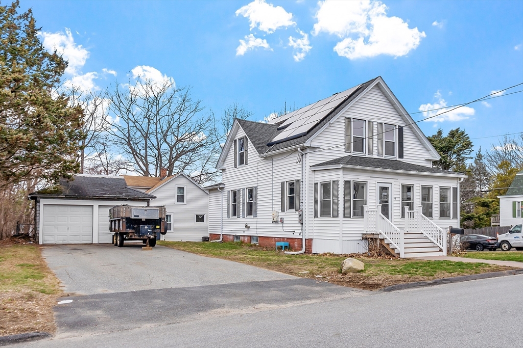 16 Robillard Street Gardner, MA 01440 - Photo 1 of 39 Gallery Image 1