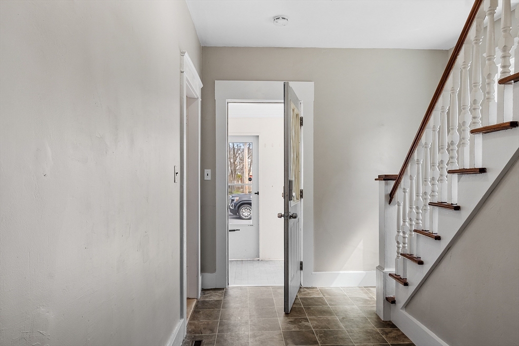 16 Robillard Street Gardner, MA 01440 - Photo 23 of 39 Gallery Image 23