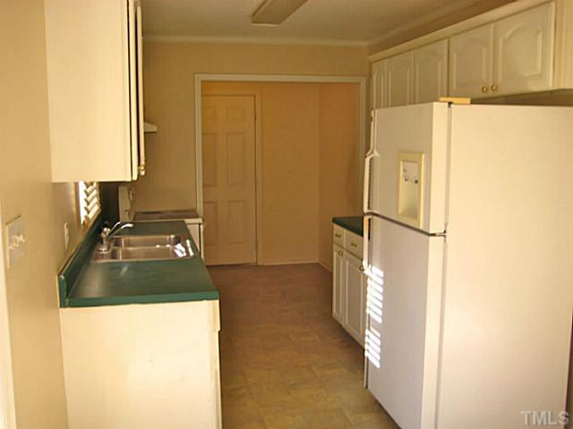 11016 Leesville Road Raleigh, NC 27613 - Photo 23 of 25 Guest house kitchen