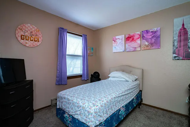 $209,990 | 903 Marion Street, St. Paul, MN 55117