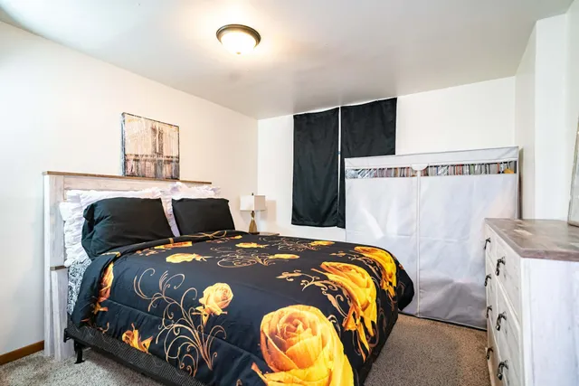 $209,990 | 903 Marion Street, St. Paul, MN 55117