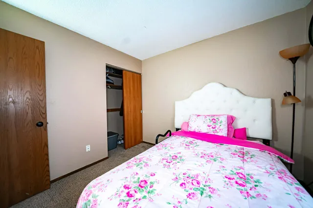 $209,990 | 903 Marion Street, St. Paul, MN 55117