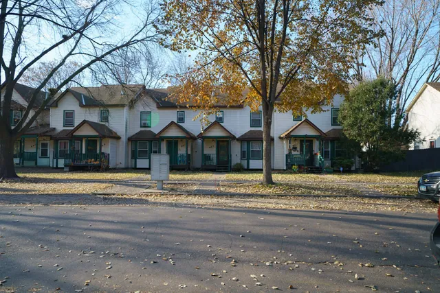 $209,990 | 903 Marion Street, St. Paul, MN 55117