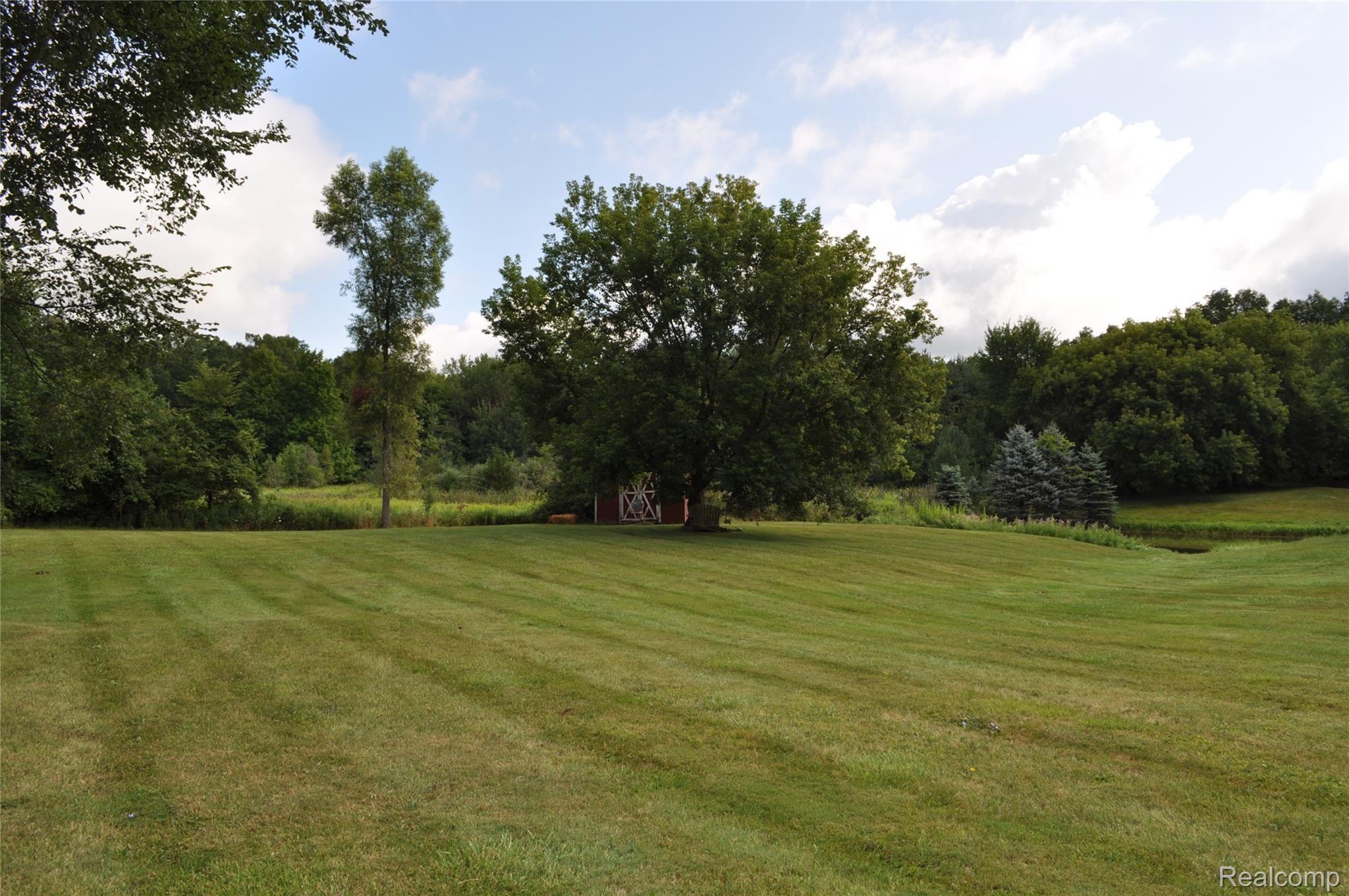 9509 South State Road Goodrich, MI 48438 - Photo 7 of 38 DSC_0045.JPG