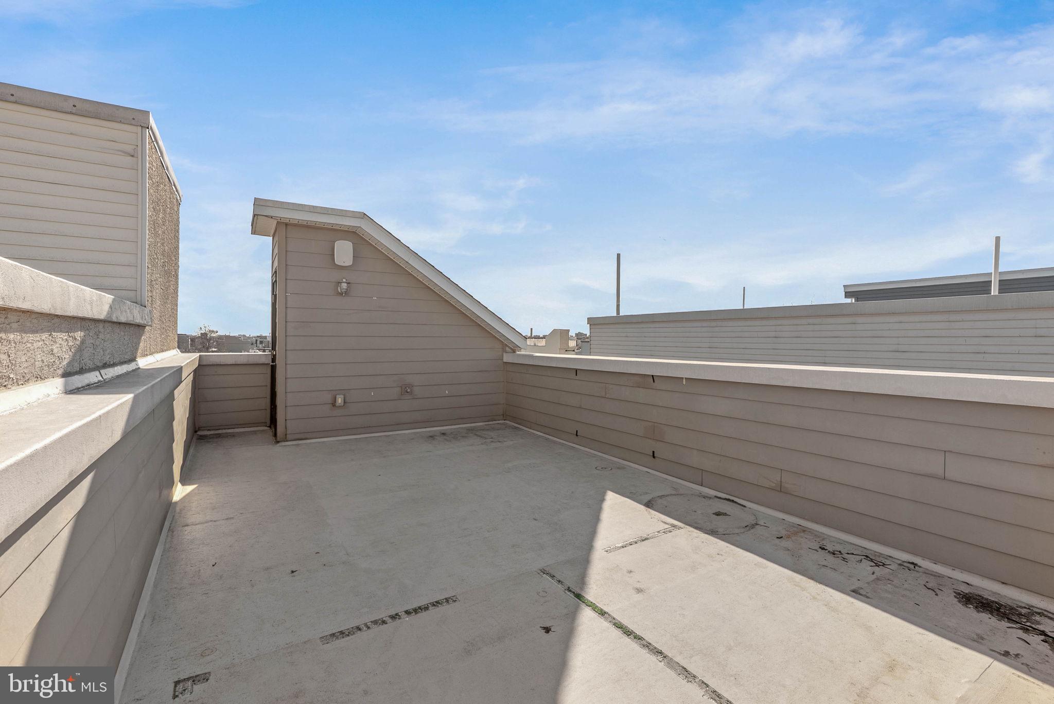 1912 Gerritt Street Philadelphia, PA 19146 - Photo 34 of 40 a view of terrace