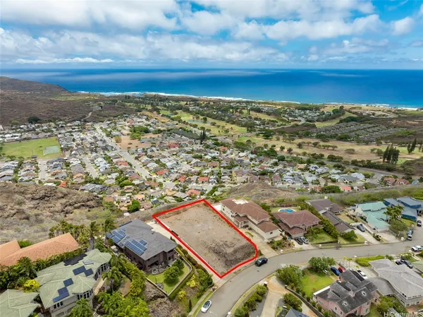 $1,695,000 | 132 Hoolako Place, Honolulu, HI 96825