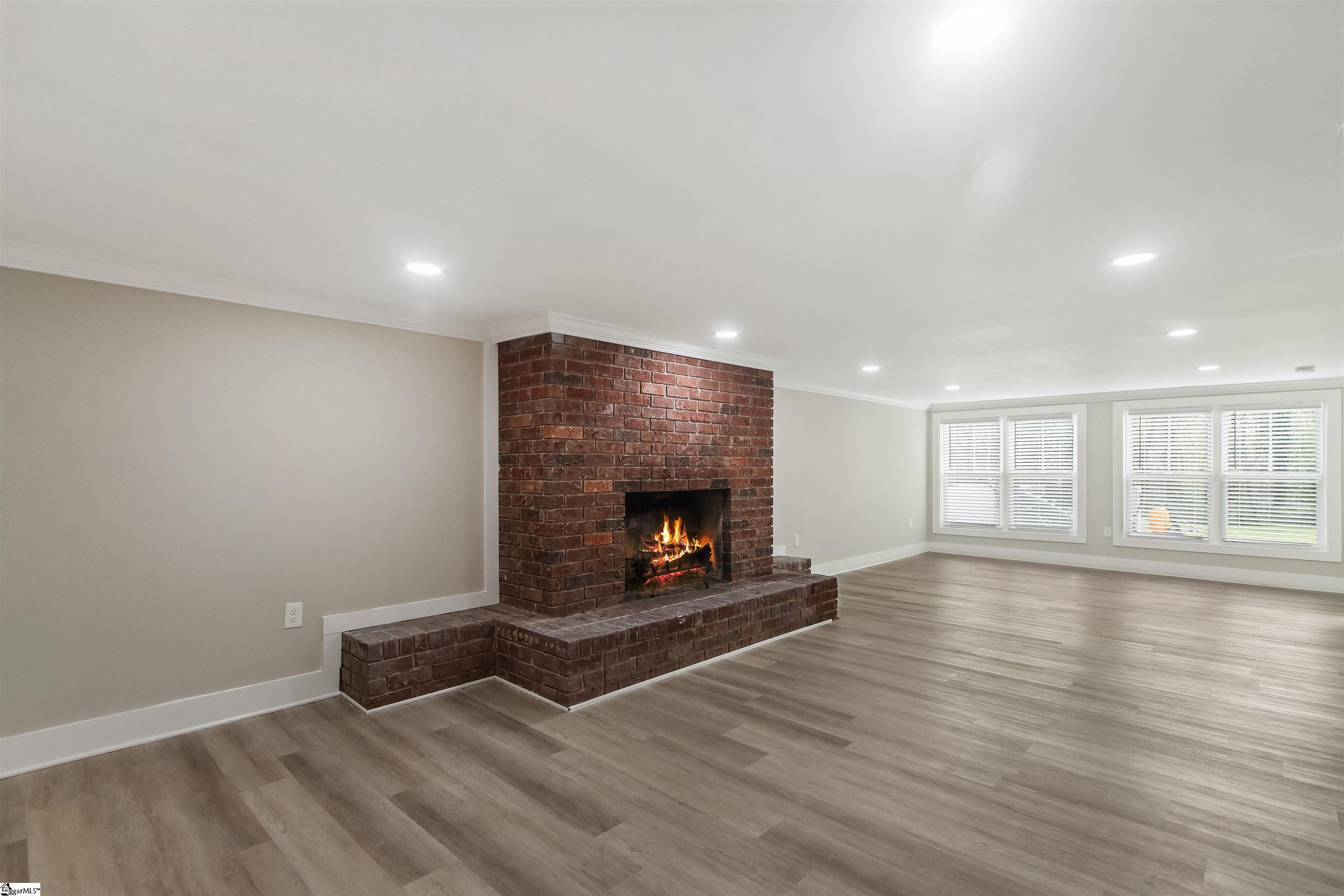 9 Howell Road Greenville, SC 29615 - Photo 31 of 40