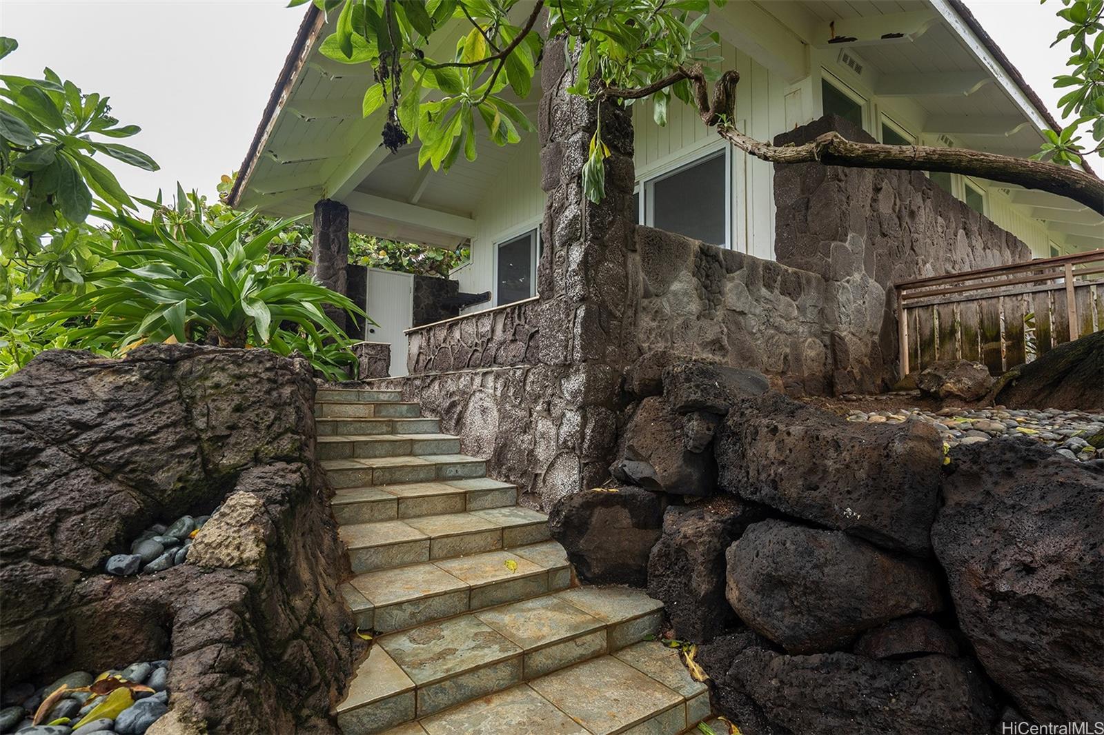 4155 Black Point Road, Unit COTTAGE Honolulu, HI 96816 - Photo 13 of 19