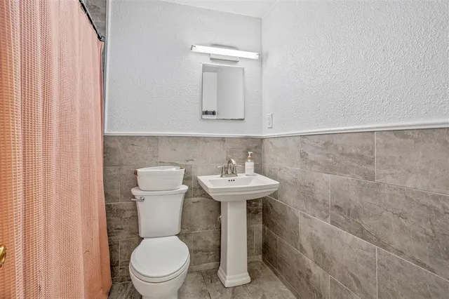 $199,900 | 4430 Tamarack Street, Lake Charles, LA 70605