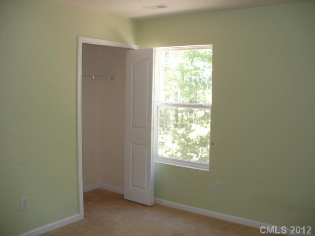 6907 Sunman Road Charlotte, NC 28216 - Photo 9 of 11 Gallery Image 9