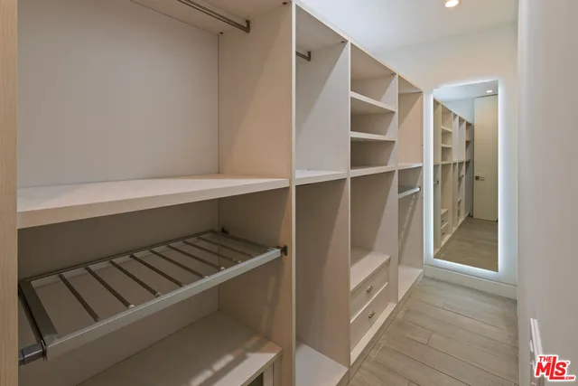 $39,995 | 7080 Mulholland Drive, Los Angeles, CA 90068