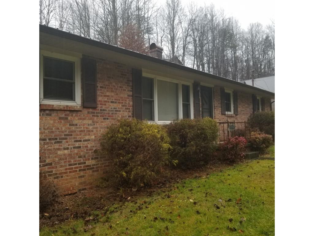 1725 North Main Avenue Erwin, TN 37650 - Photo 1 of 4 Photo 1
