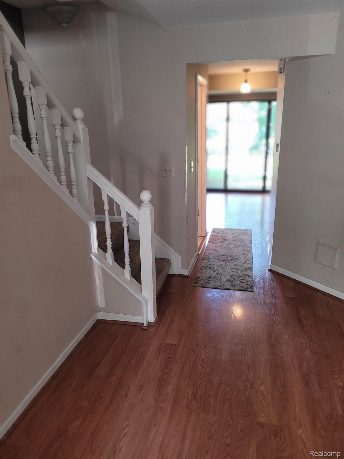 1535 Streamwood Court Rochester, MI 48307 - Photo 6 of 13 Gallery Image 6