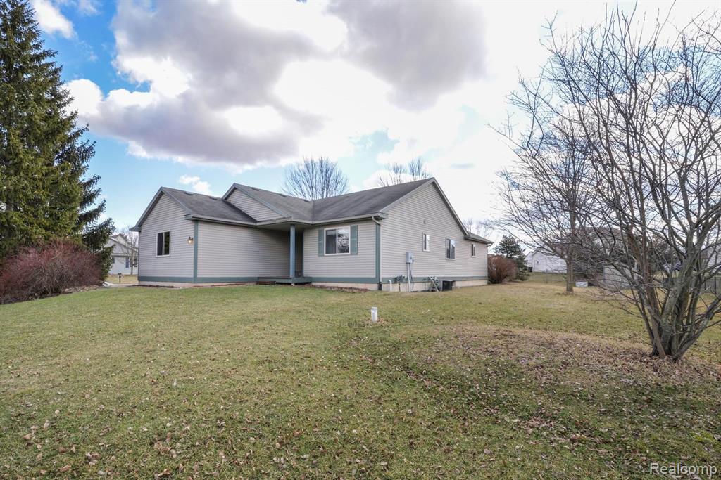 5190 Sleight Road Bath, MI 48808 - Photo 4 of 44