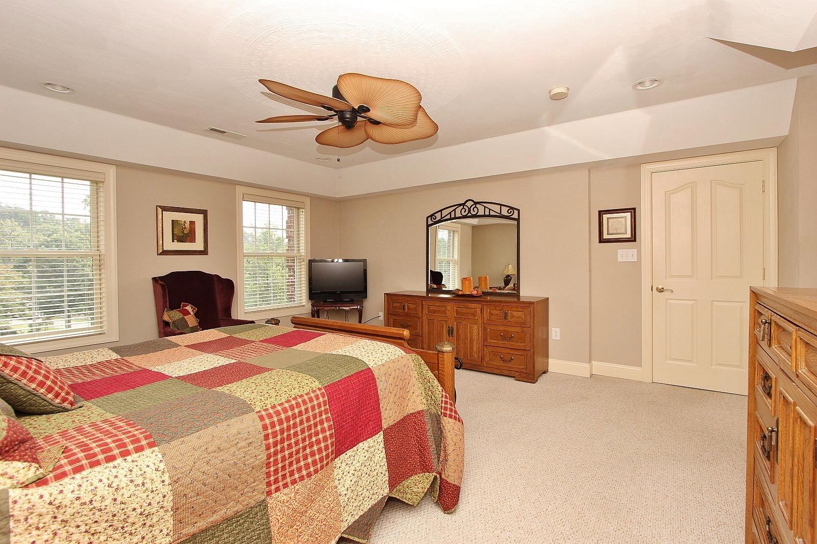 155 Stonehaven Lane Blue Ridge, VA 24064 - Photo 20 of 36 img_6856