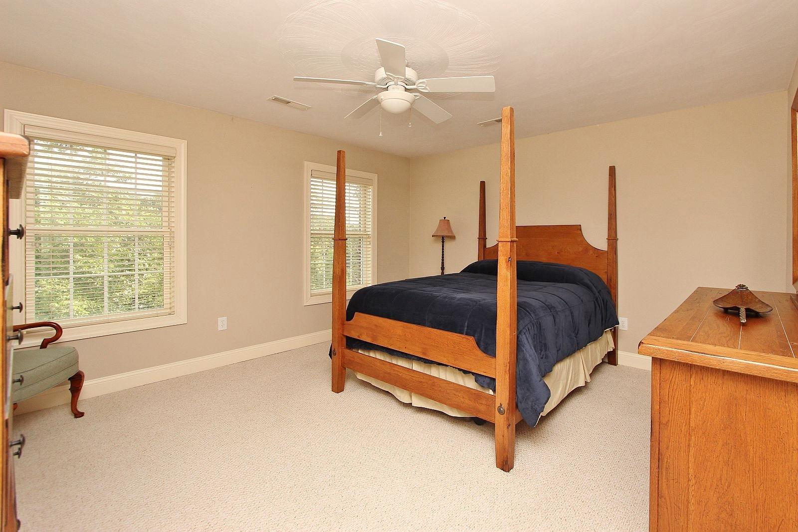 155 Stonehaven Lane Blue Ridge, VA 24064 - Photo 26 of 36 img_6883