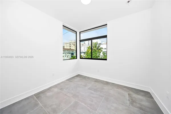 $4,200 | 526 Southwest 2nd Street, Unit 5, Miami, FL 33130