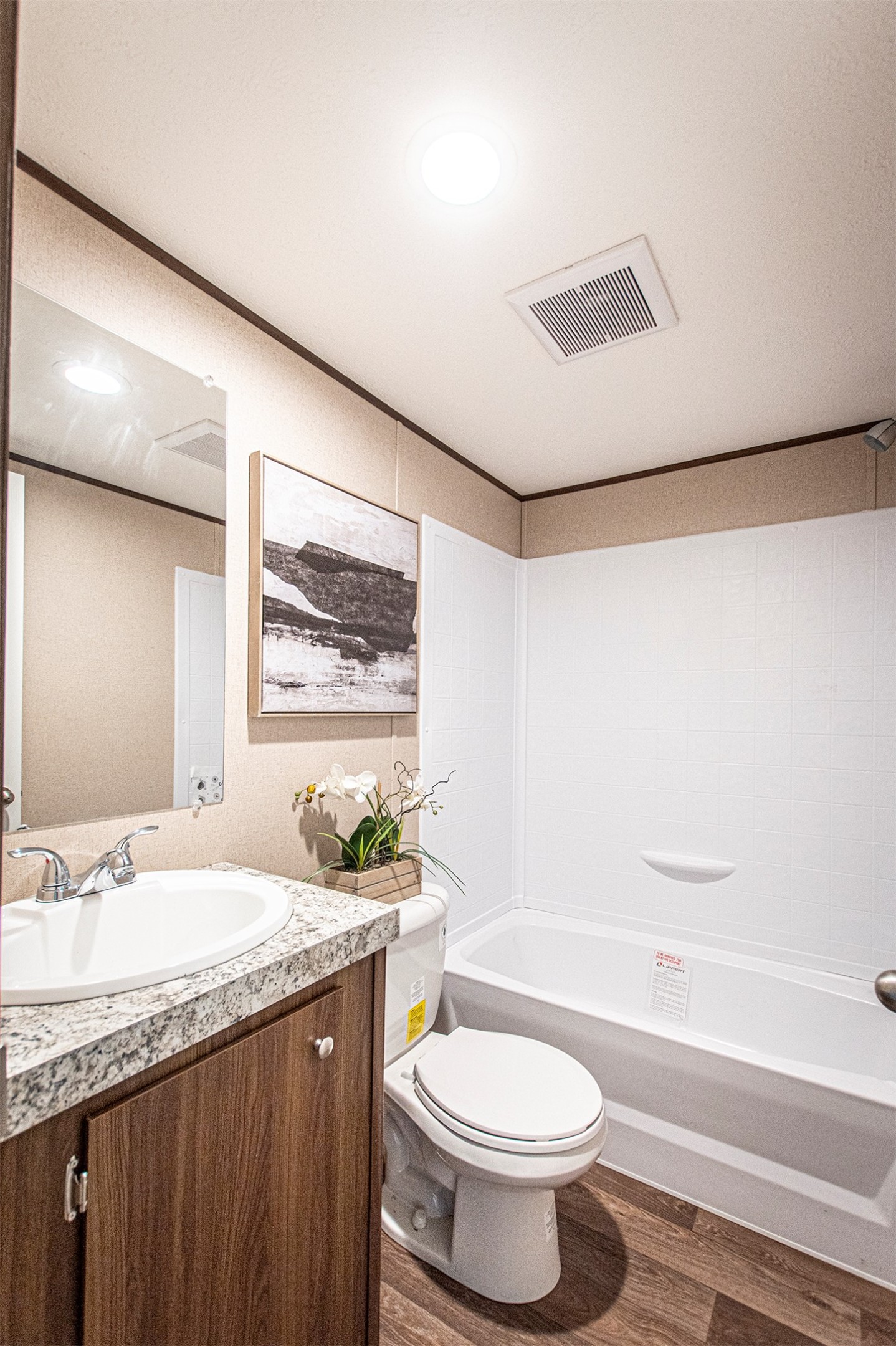 106 Spanish Oak Road Dale, TX 78616 - Photo 17 of 23 Bathroom 2