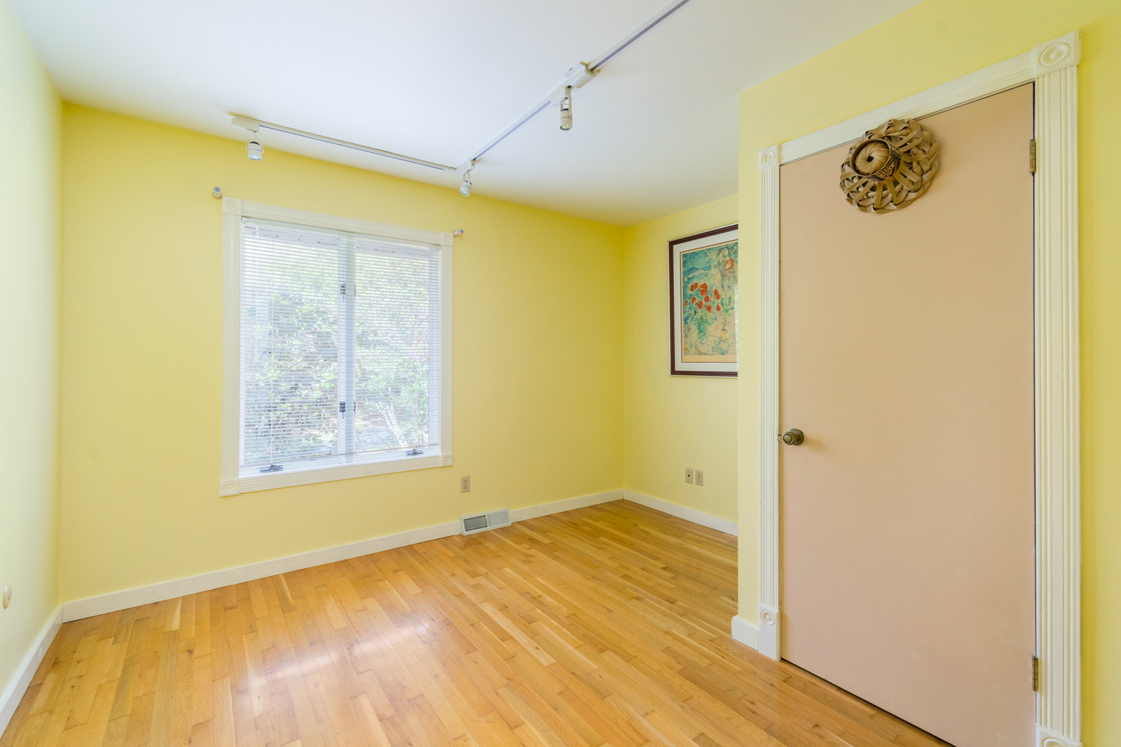 3473 East 449th Road LaSalle, IL 61301 - Photo 40 of 61 a view of a room with a window