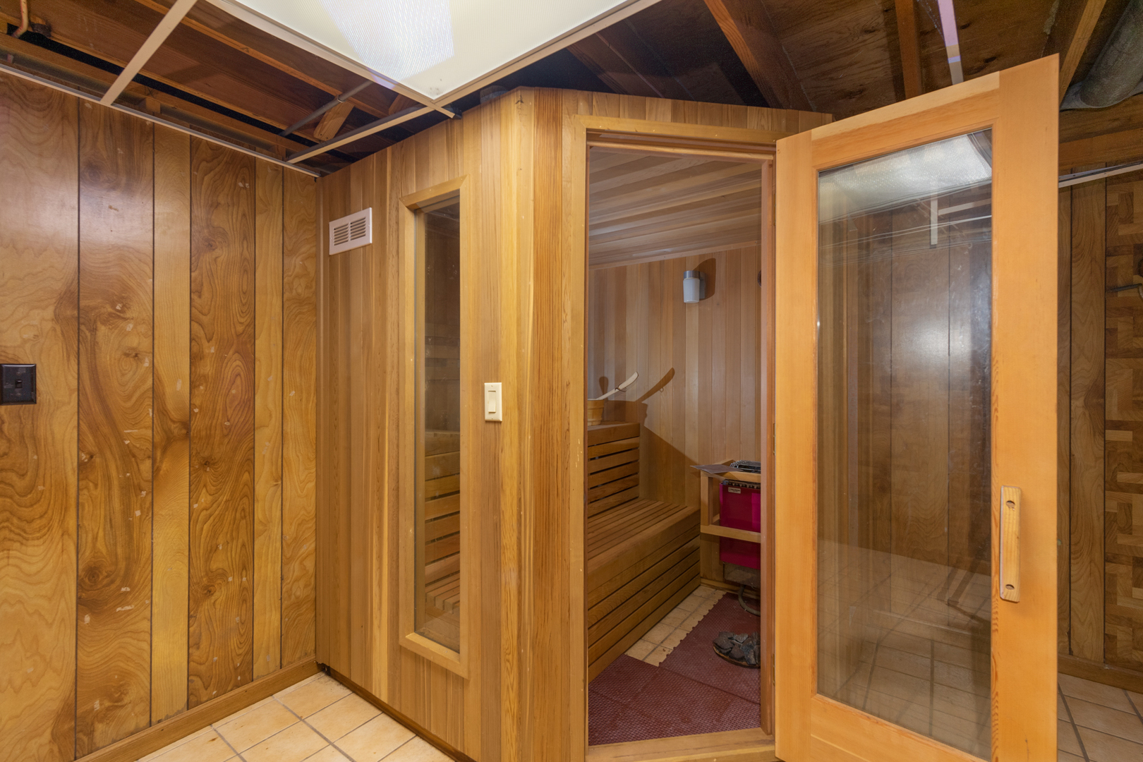 3473 East 449th Road LaSalle, IL 61301 - Photo 47 of 61 a view of walk in closet