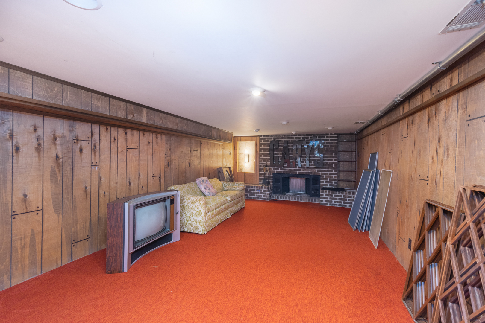 3473 East 449th Road LaSalle, IL 61301 - Photo 48 of 61 a view of livingroom with hardwood and furniture