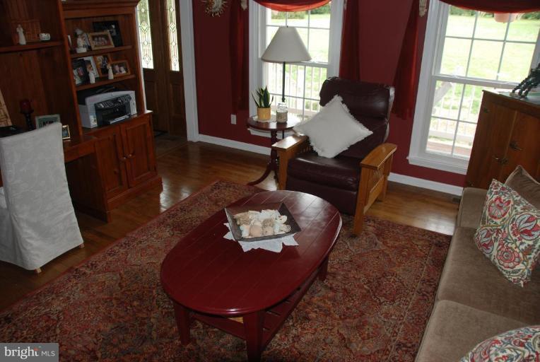 28685 Earthlite Road Wye Mills, MD 21679 - Photo 4 of 24 Living Room