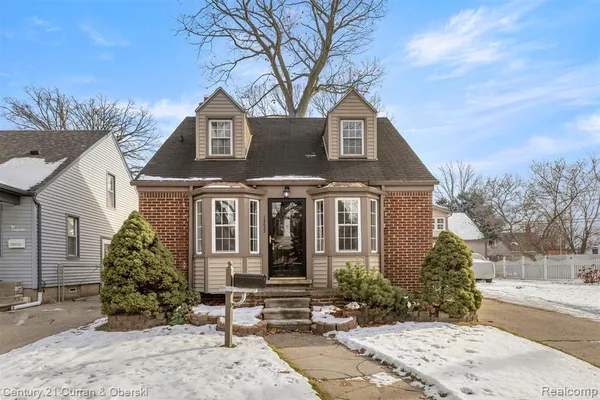 $199,900 | 18022 Harman Street, Melvindale, MI 48122