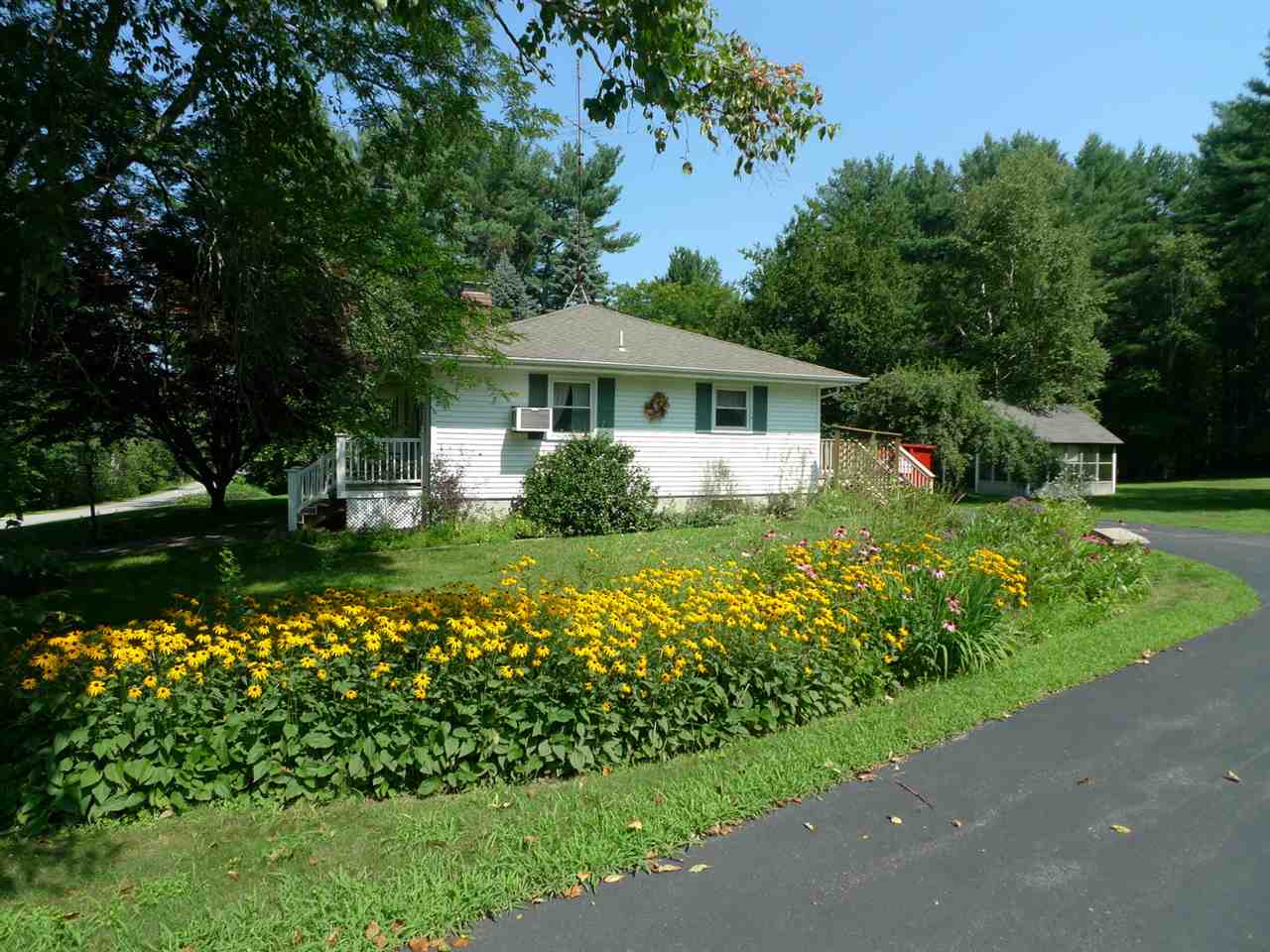 370 Ash Swamp Road Newmarket, NH 03857 - Photo 1 of 15 Gallery Image 1