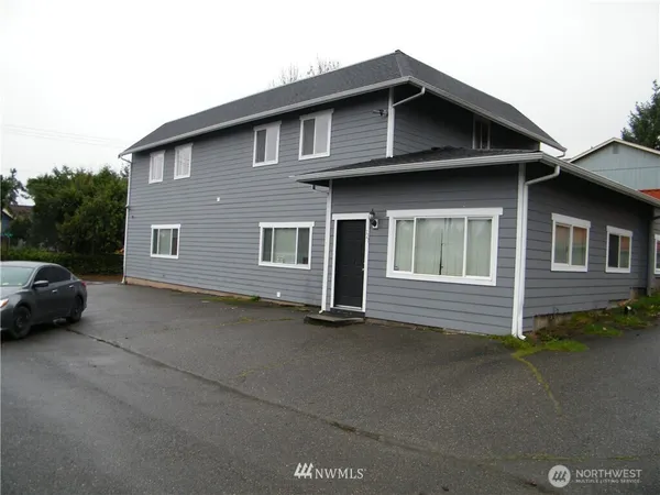 $975,000 | 9445 South Park Avenue, Tacoma, WA 98444