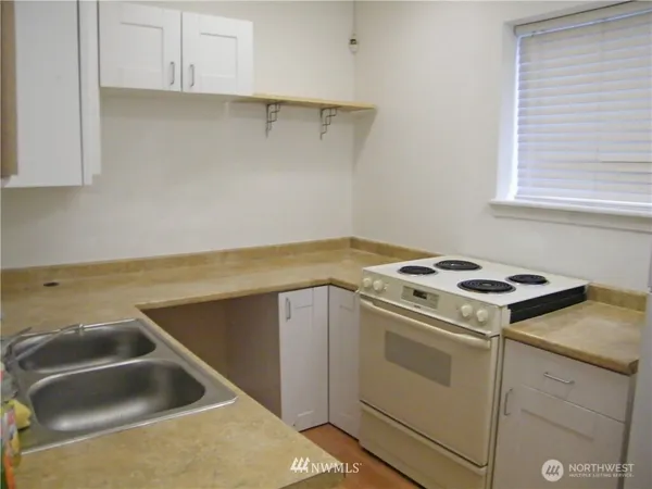 $975,000 | 9445 South Park Avenue, Tacoma, WA 98444