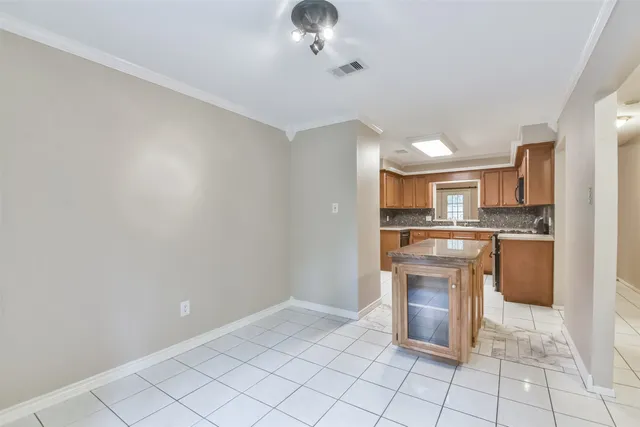 $1,900 | 20 Tulip Hill Court, Spring, TX 77380