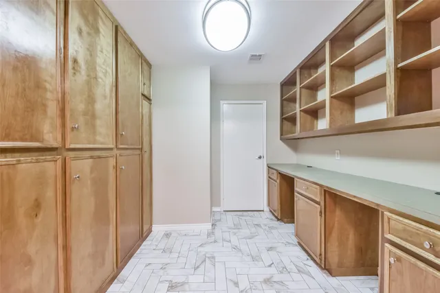 $1,900 | 20 Tulip Hill Court, Spring, TX 77380