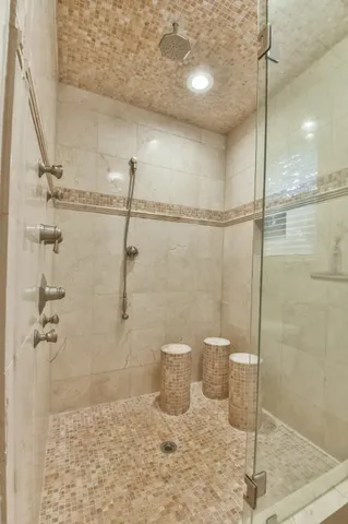 $1,900 | 20 Tulip Hill Court, Spring, TX 77380