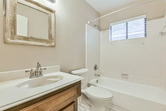 $1,900 | 20 Tulip Hill Court, Spring, TX 77380