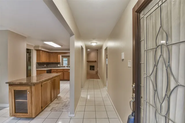 $1,900 | 20 Tulip Hill Court, Spring, TX 77380