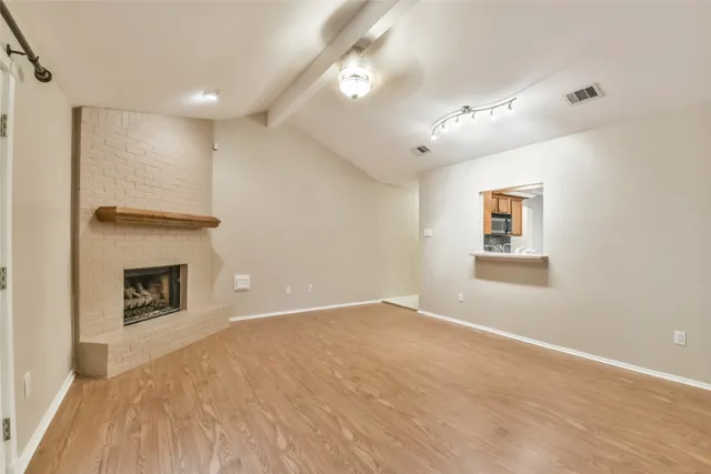 $1,900 | 20 Tulip Hill Court, Spring, TX 77380