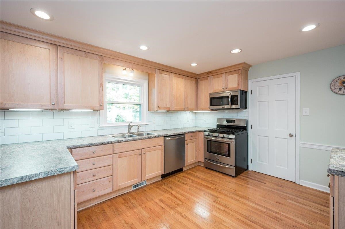 104 Dabney Road Cary, NC 27511 - Photo 12 of 35 Photo 12