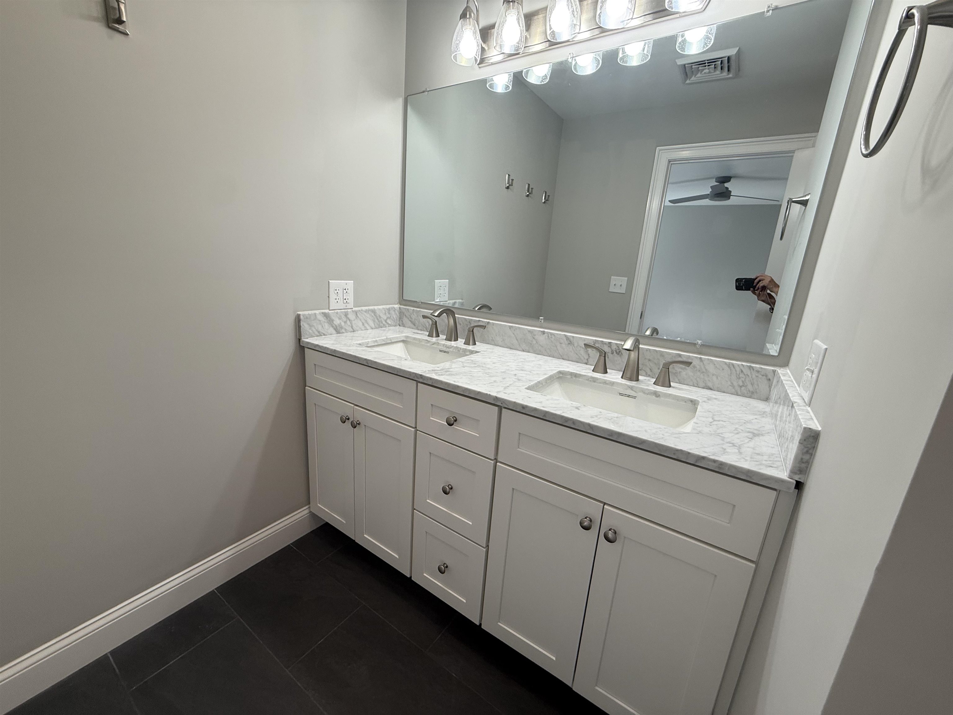 91 B Kennard Road Nottingham, NH 03290 - Photo 8 of 19 Gallery Image 8