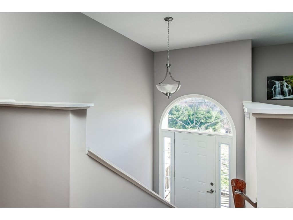 275 Valley Pike Road Bristol, TN 37620 - Photo 2 of 26 Photo 2