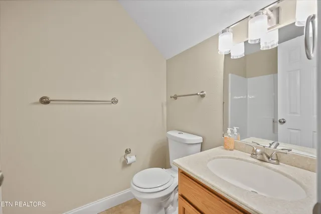 $424,900 | 560 Meadow Walk Lane, Lenoir City, TN 37772