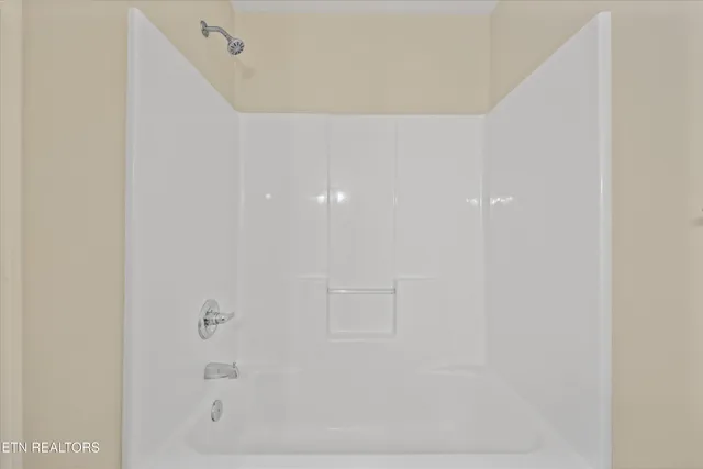 $424,900 | 560 Meadow Walk Lane, Lenoir City, TN 37772