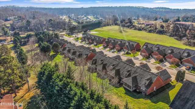 $424,900 | 560 Meadow Walk Lane, Lenoir City, TN 37772