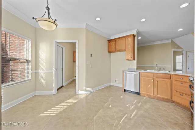 $424,900 | 560 Meadow Walk Lane, Lenoir City, TN 37772