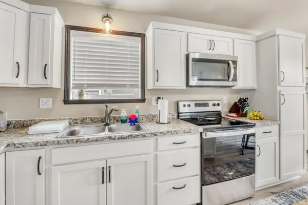 $340,000 | 6726 69th Avenue, Horace, ND 58047