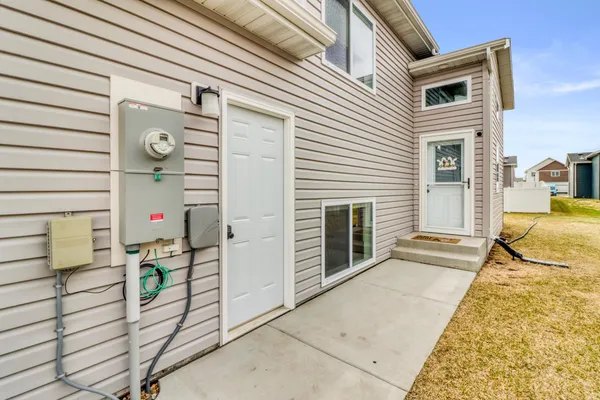 $340,000 | 6726 69th Avenue, Horace, ND 58047