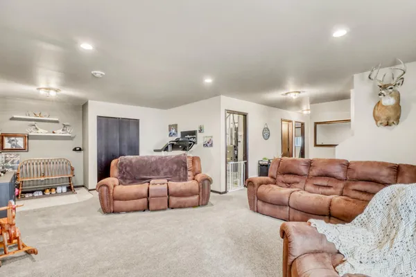 $340,000 | 6726 69th Avenue, Horace, ND 58047
