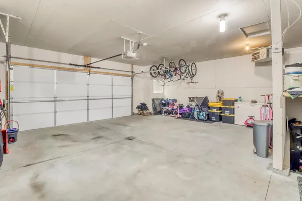$340,000 | 6726 69th Avenue, Horace, ND 58047