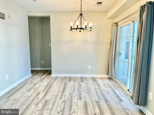 $2,399 | 25340 Lake Mist Square, Unit 103, Chantilly, VA 20152