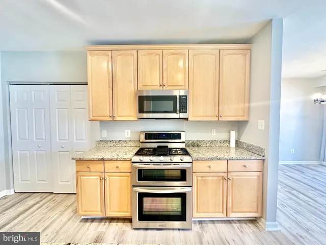 $2,399 | 25340 Lake Mist Square, Unit 103, Chantilly, VA 20152